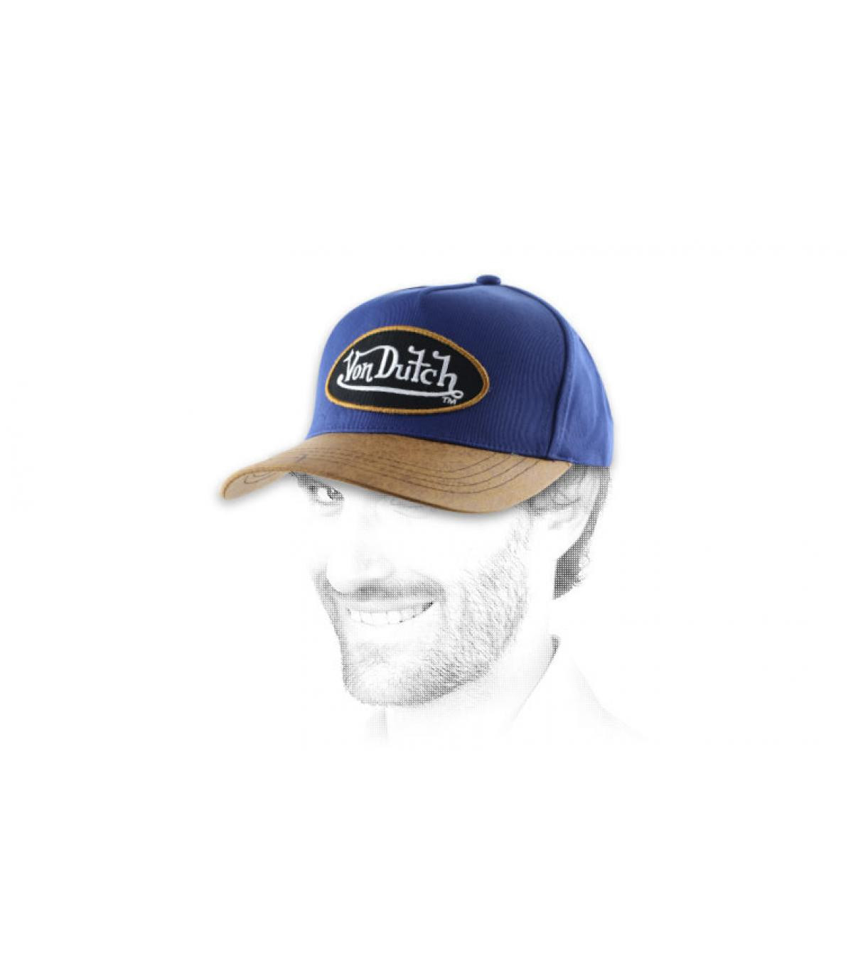 Blue Von Dutch cap with a leathe Chuck navy brown